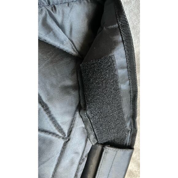 Fit to Fight Black and Grey Multicompartment Padded Strap Sling Backpack - Picture 11 of 15